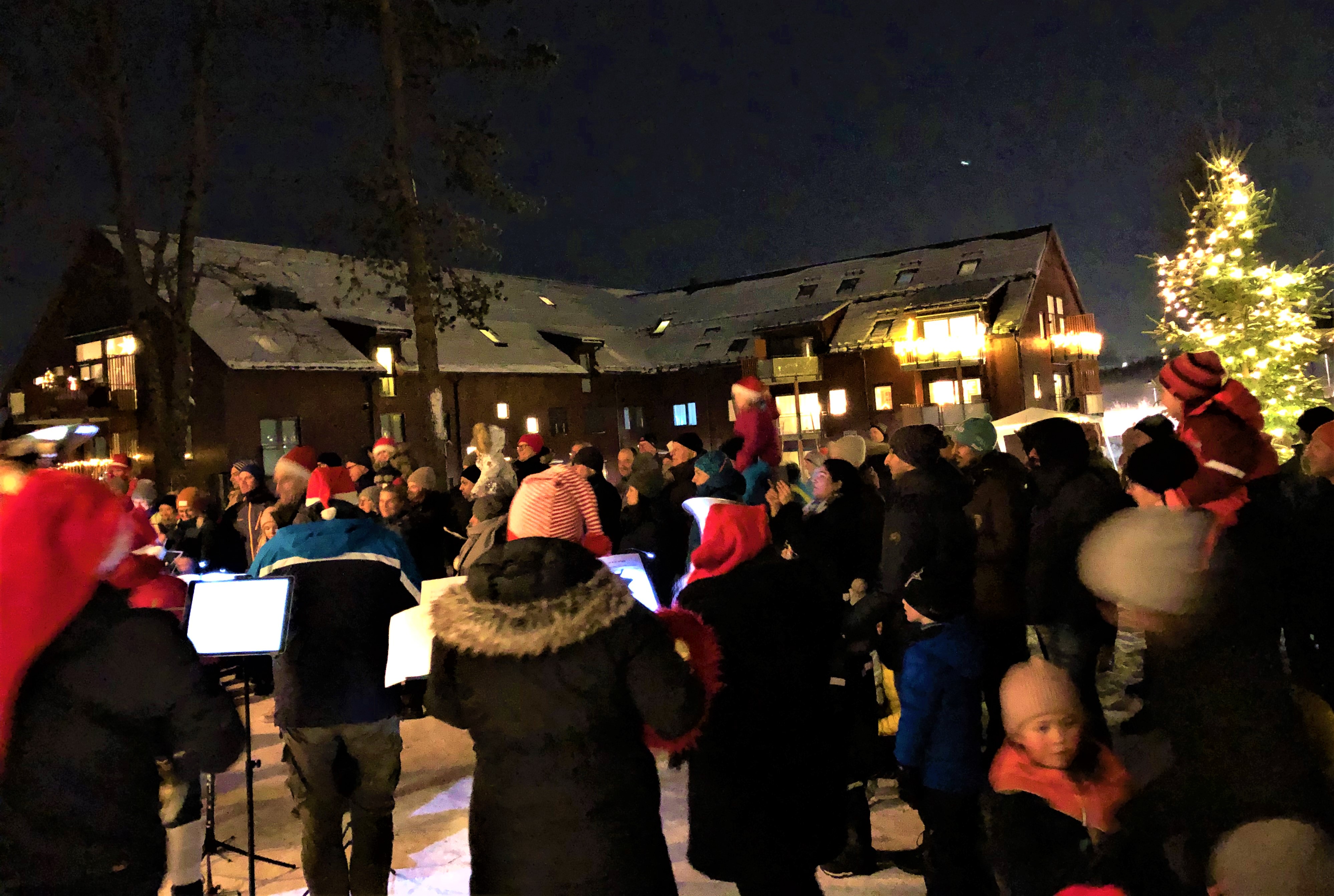Artikkelbilde til artikkelen Julegrantenning på Kjeller Gård